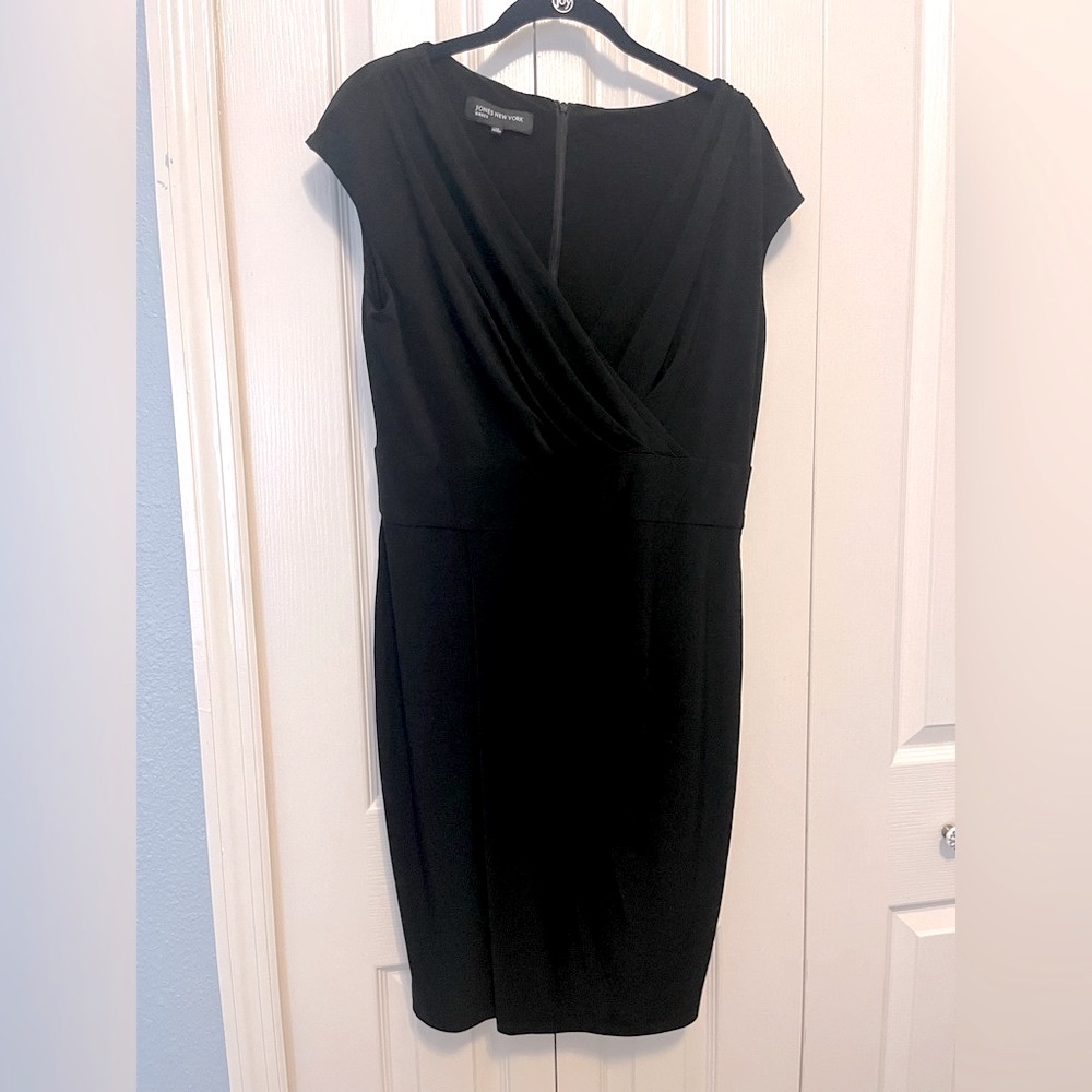 Jones New York black cocktail dress size 14